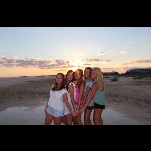 Meet your Posher, Makinlee - Picture 1 of 1